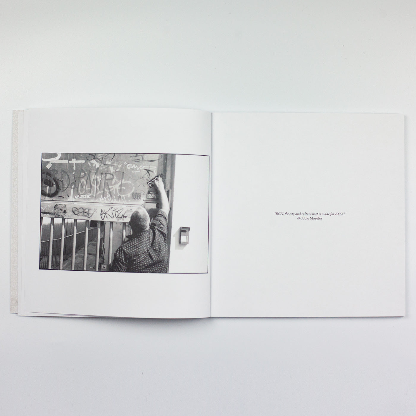 Cult "Sleepless in España" Book