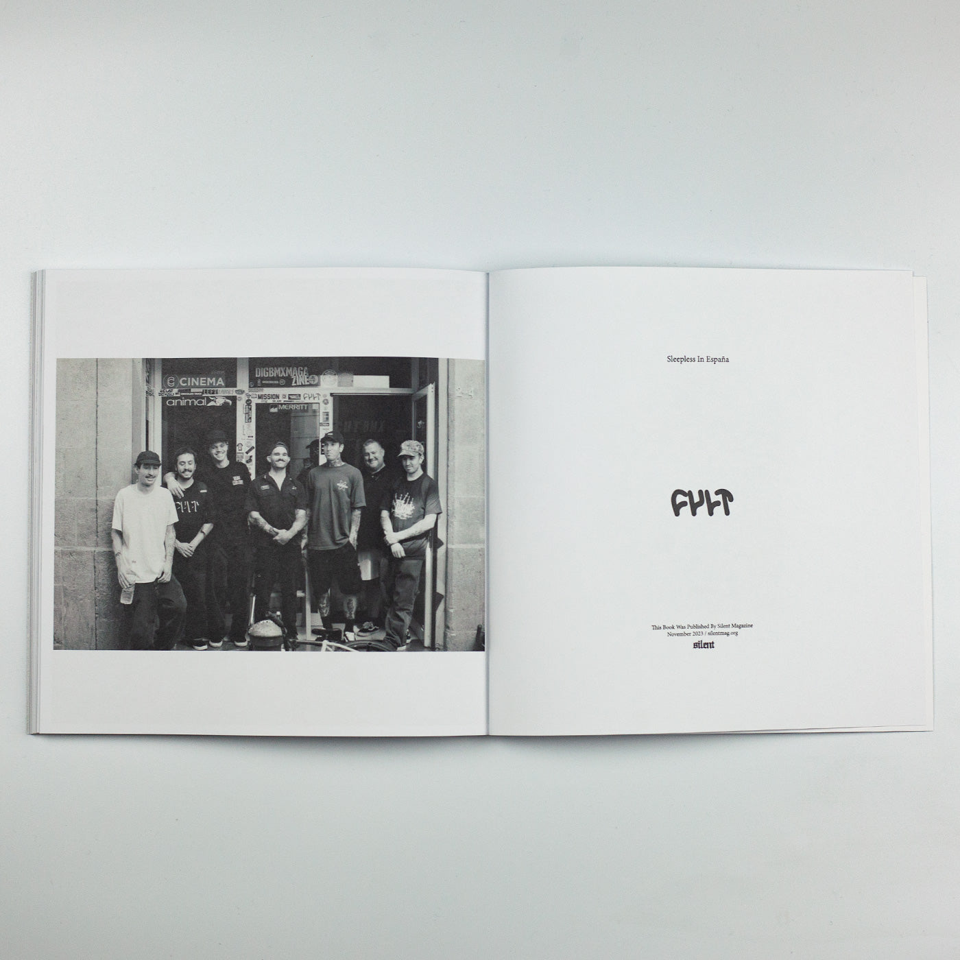 Cult "Sleepless in España" Book