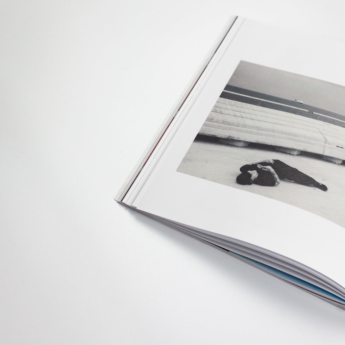 Cult "Sleepless in España" Book