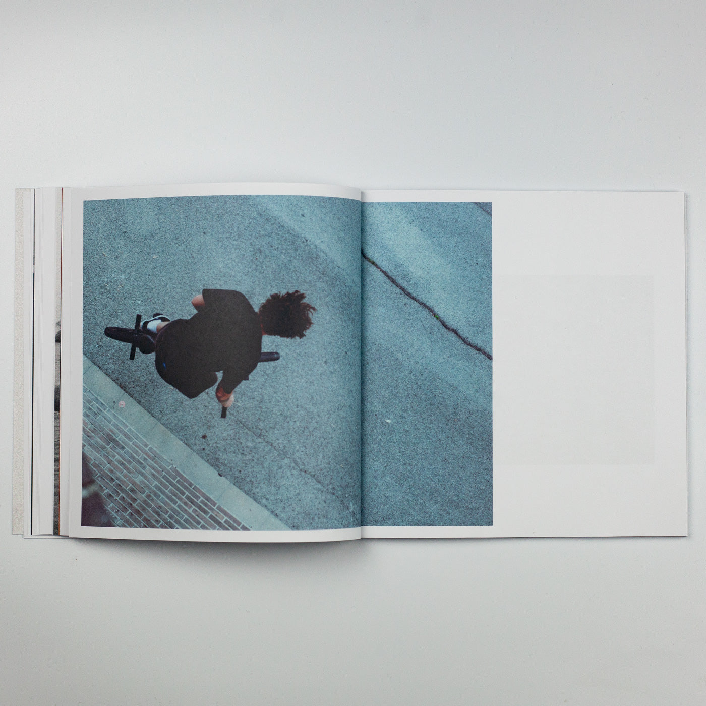 Cult "Sleepless in España" Book