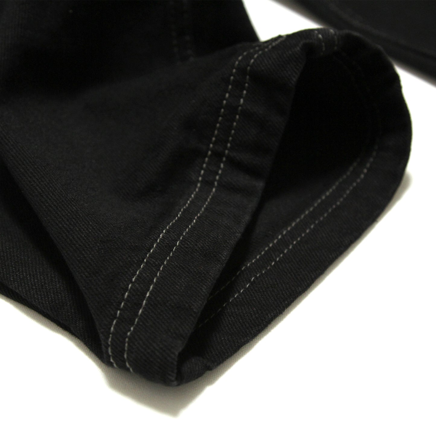 Cult/Heavies 01 Black