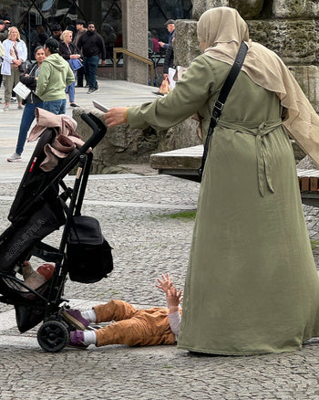 Persistence Of Vision 002 - Eddie Cuellar